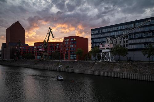 Duisburg Innenhafen Sonnenuntergang